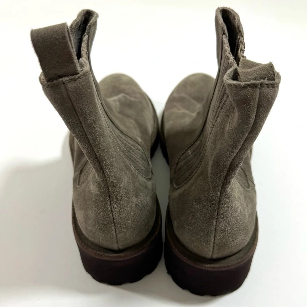 Seychelles Cashew Chelsea Boot Size 8.5 Leather Grey